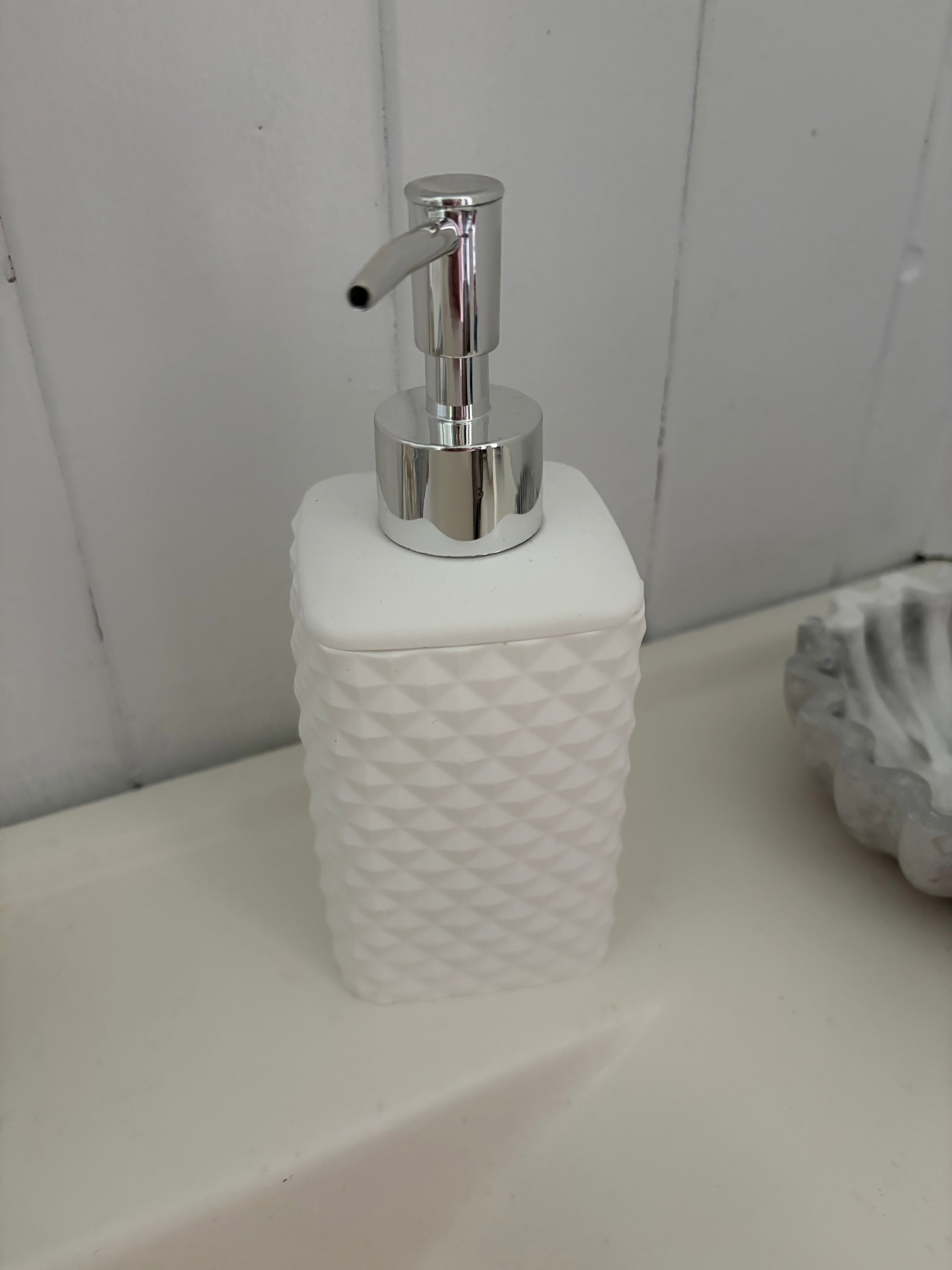 Distributeur à savon en éco-résine – Motif Diamant Blanc