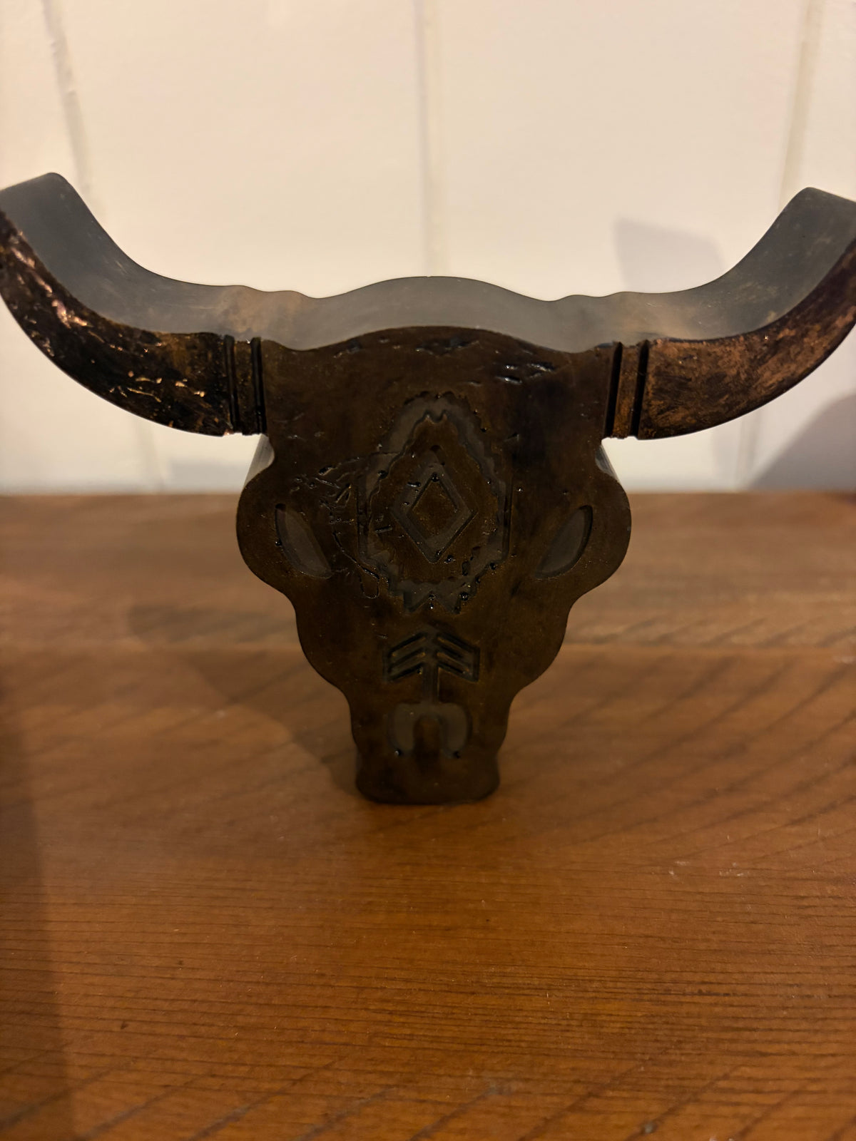 Esprit des plaines – tête de taureau décorative