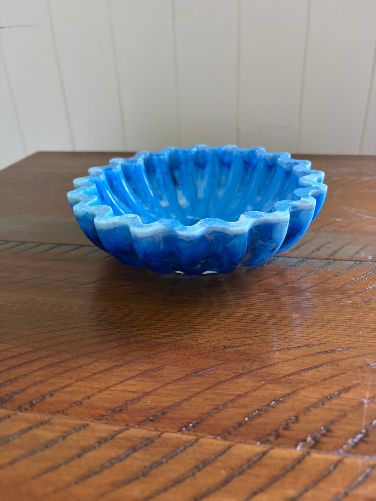Écrin coquillage — bol décoratif en résine époxy